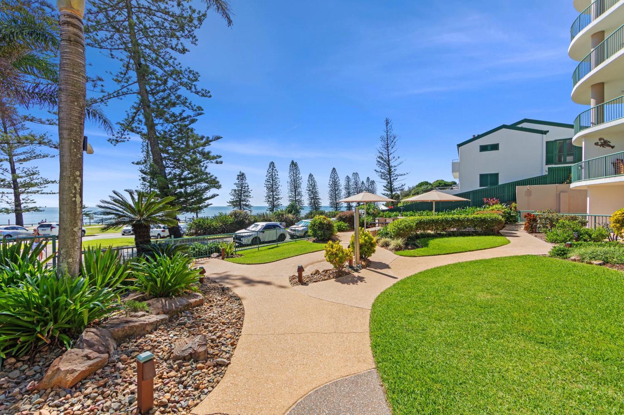 The Norfolks On Moffat Beach Caloundra Exteriör bild