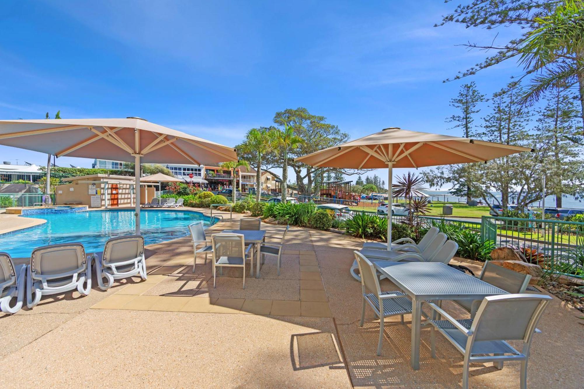 The Norfolks On Moffat Beach Caloundra Exteriör bild
