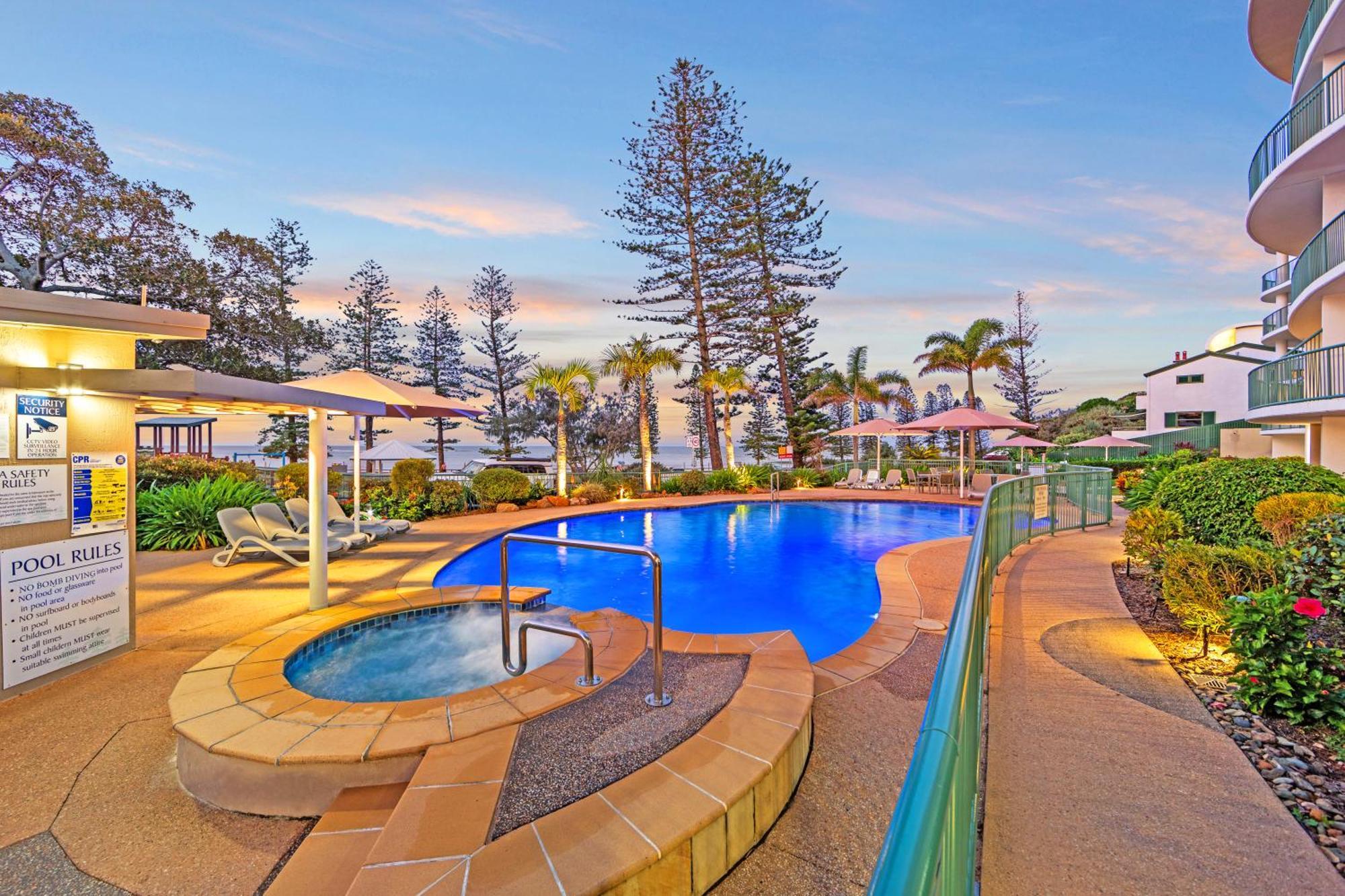 The Norfolks On Moffat Beach Caloundra Exteriör bild