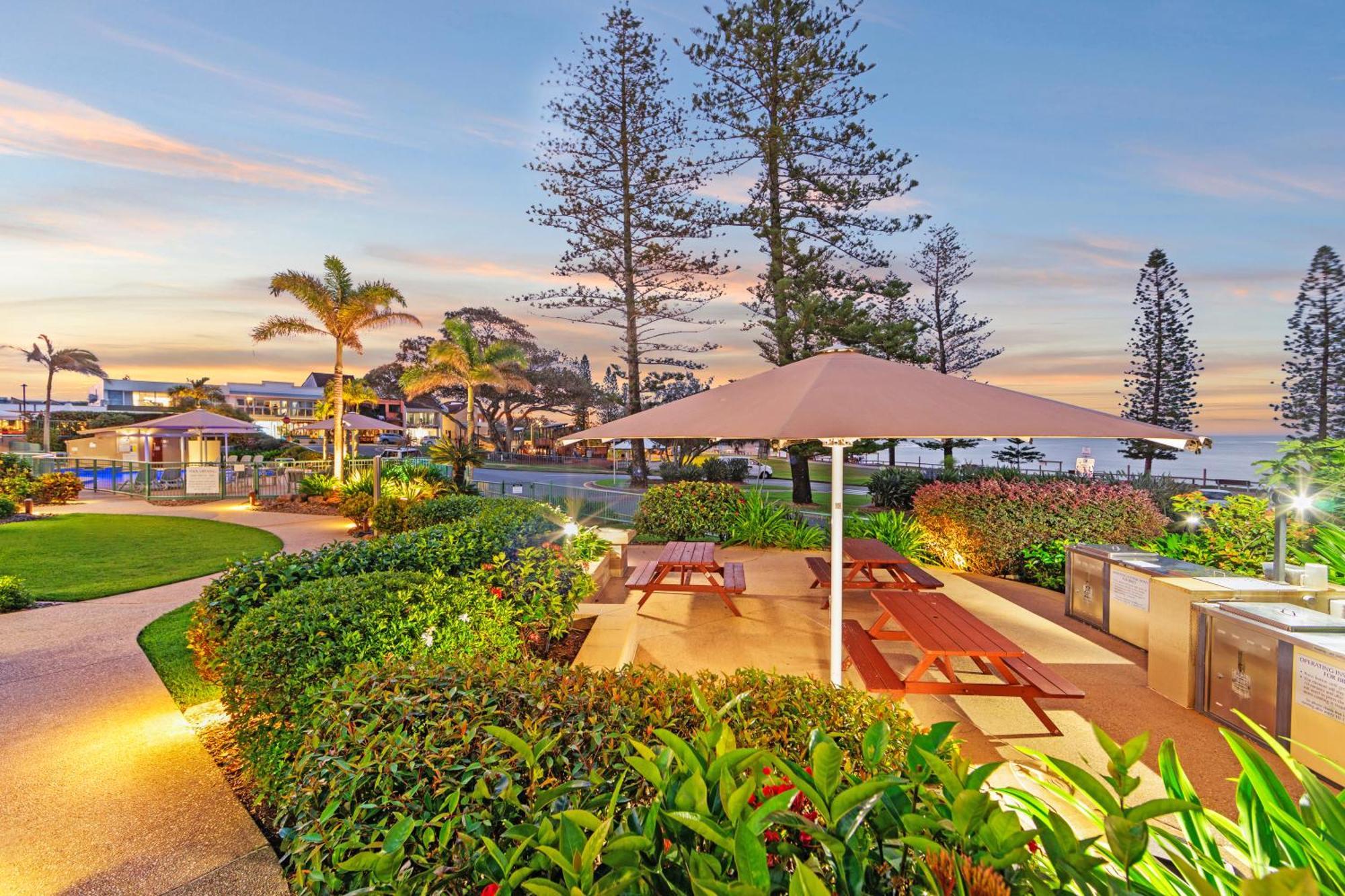 The Norfolks On Moffat Beach Caloundra Exteriör bild