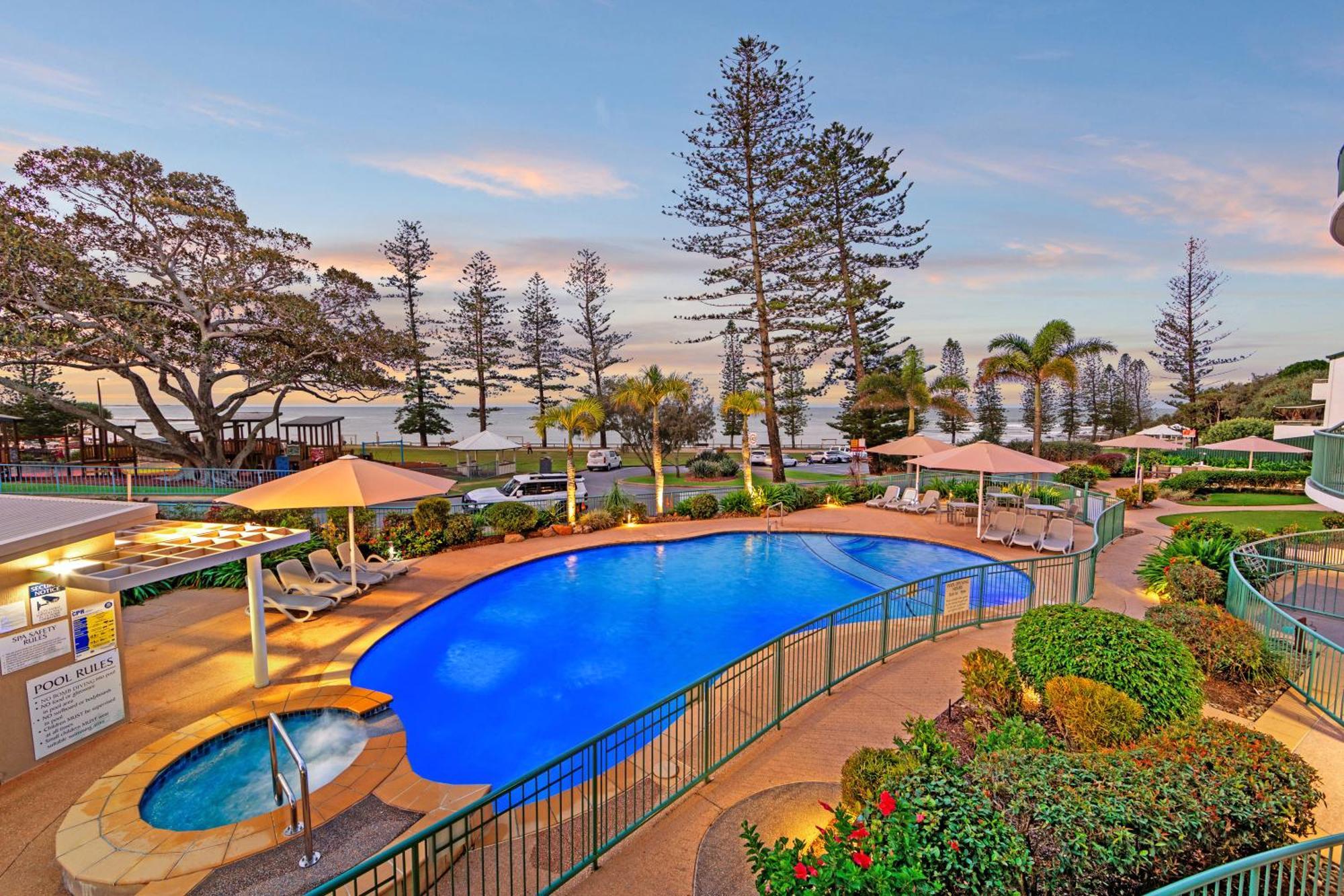 The Norfolks On Moffat Beach Caloundra Exteriör bild